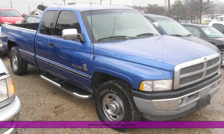 image for item 2104 1996 Dodge Ram 2500 Laramie SLT