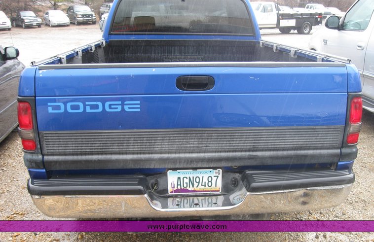 image for item 2104 1996 Dodge Ram 2500 Laramie SLT