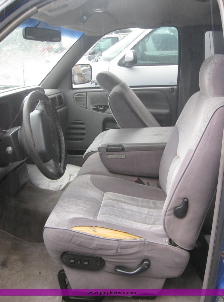 image for item 2104 1996 Dodge Ram 2500 Laramie SLT