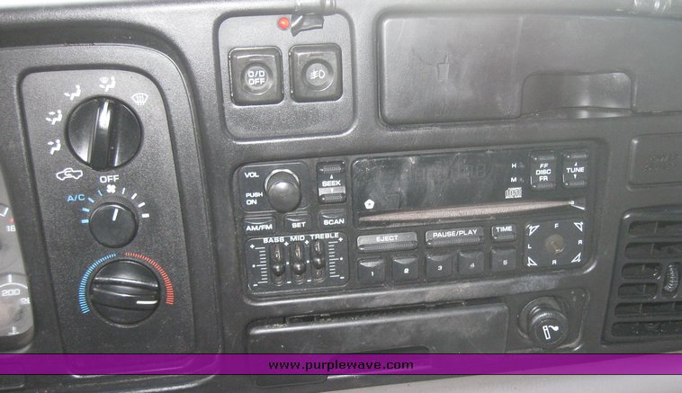 image for item 2104 1996 Dodge Ram 2500 Laramie SLT