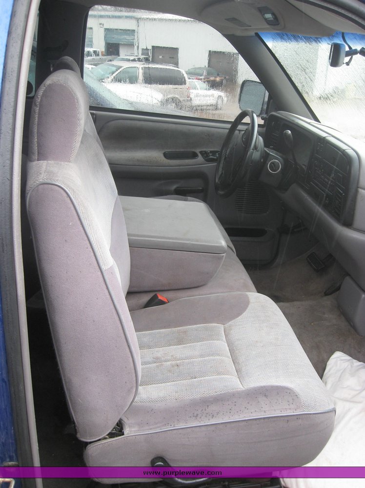 image for item 2104 1996 Dodge Ram 2500 Laramie SLT