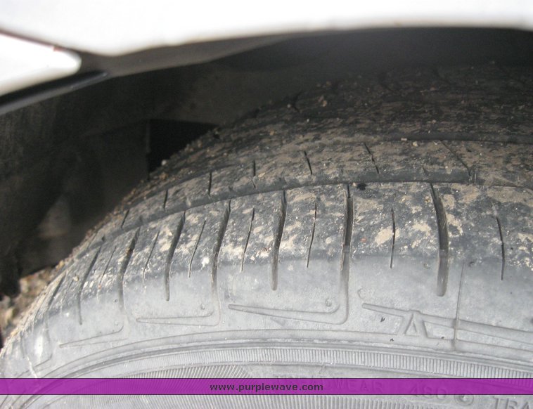 image for item 2105 2006 Ford Fusion SE