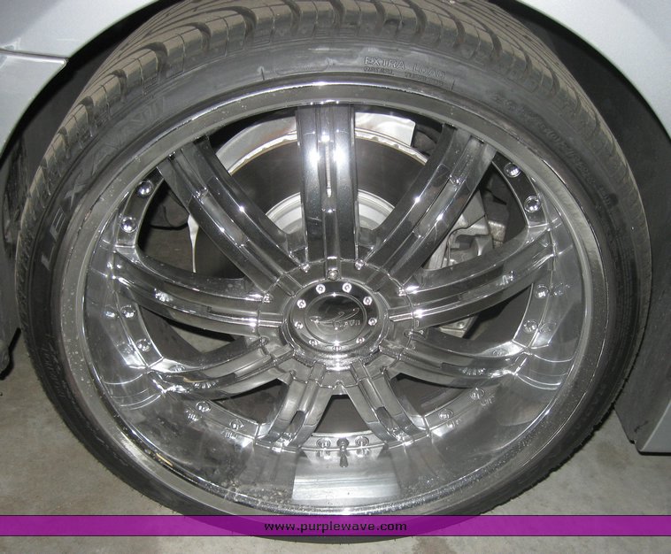 image for item 2106 2005 BMW 745LI