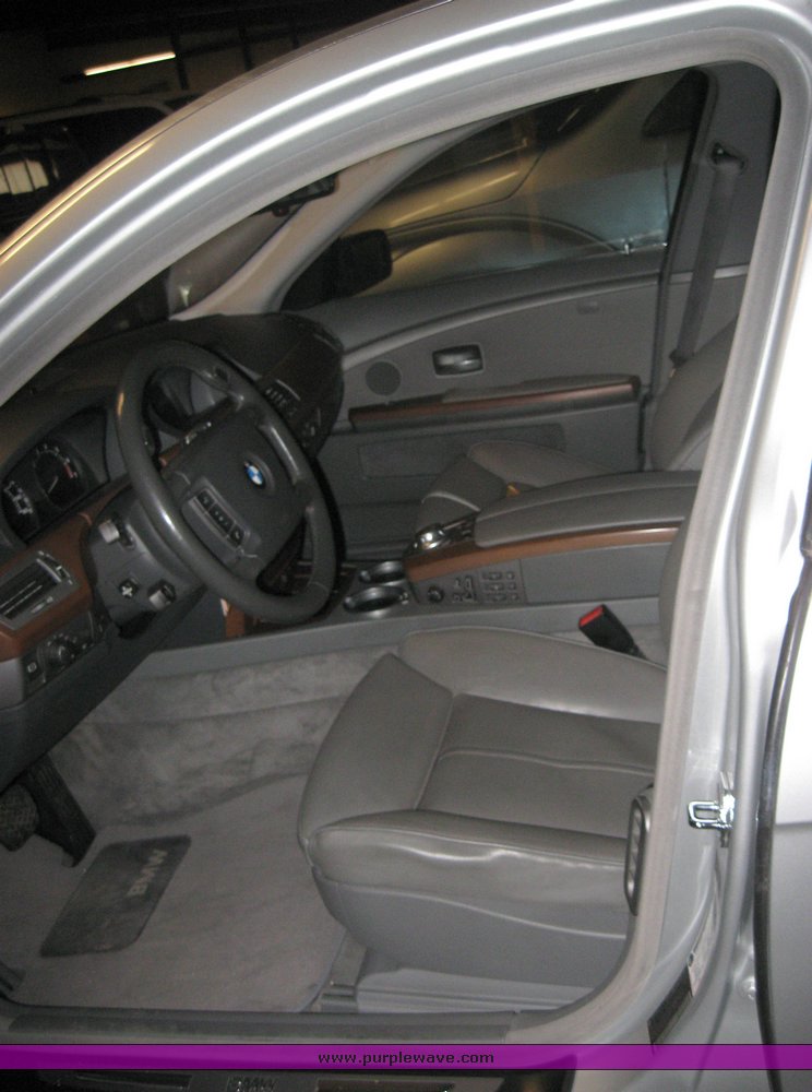 image for item 2106 2005 BMW 745LI
