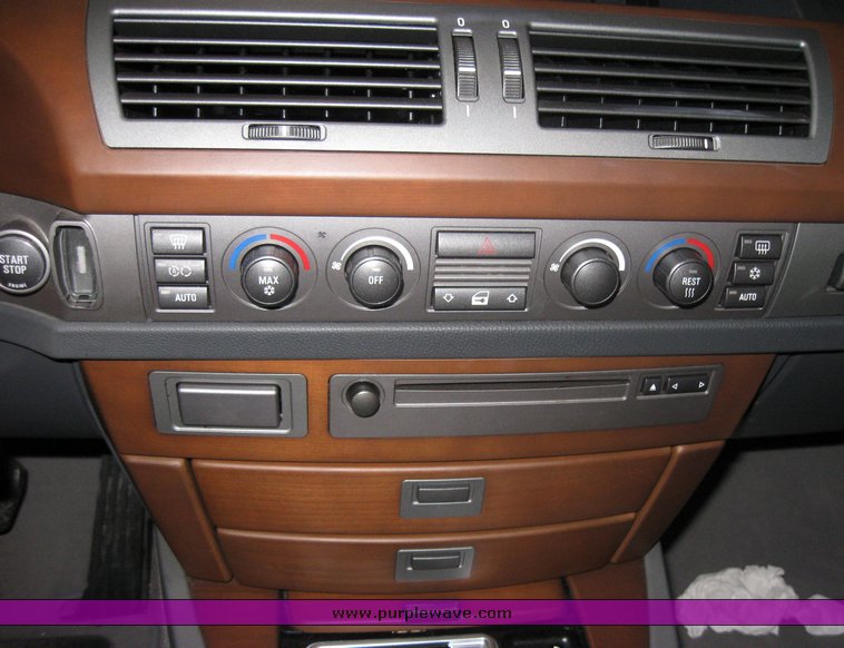 image for item 2106 2005 BMW 745LI