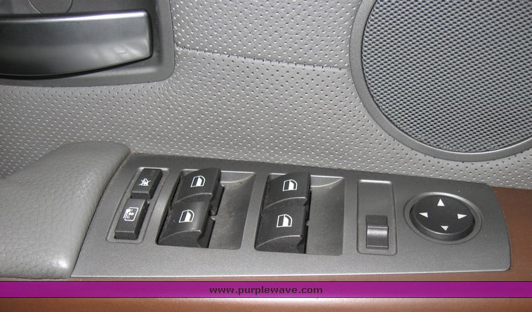 image for item 2106 2005 BMW 745LI