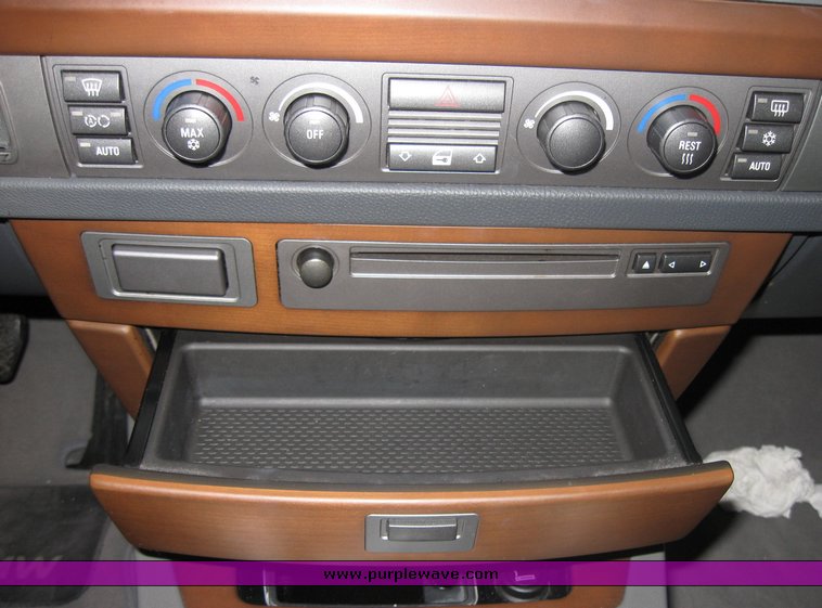 image for item 2106 2005 BMW 745LI