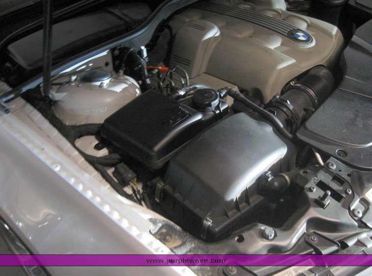 image for item 2106 2005 BMW 745LI