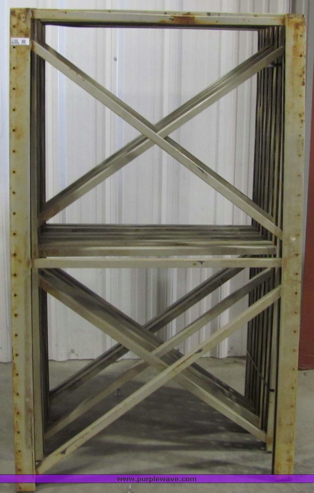 image for item 3188 Assorted pallet racking