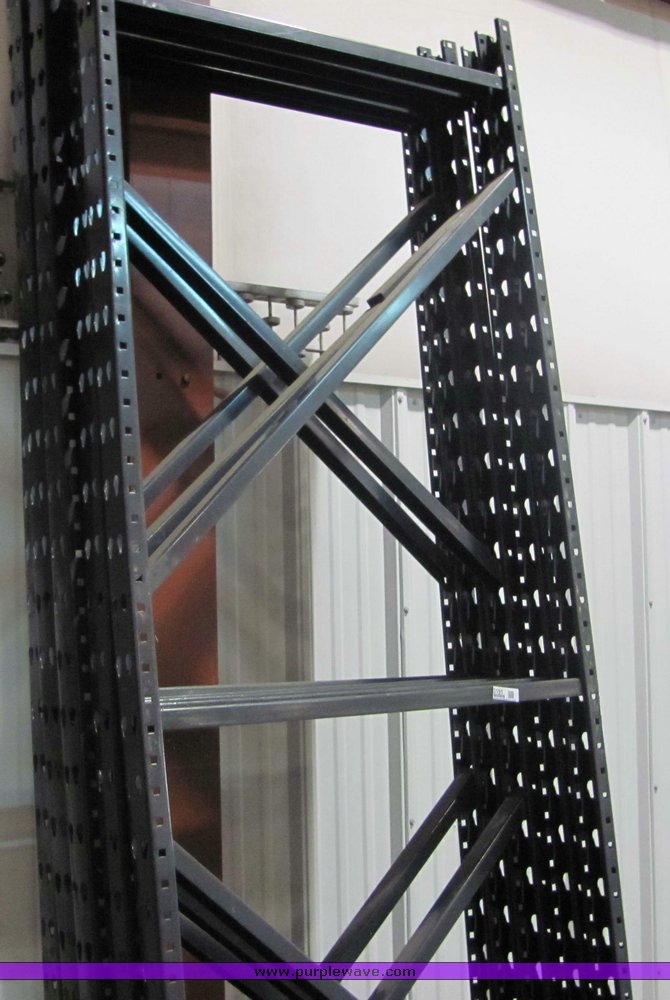 image for item 3191 Assorted pallet racking