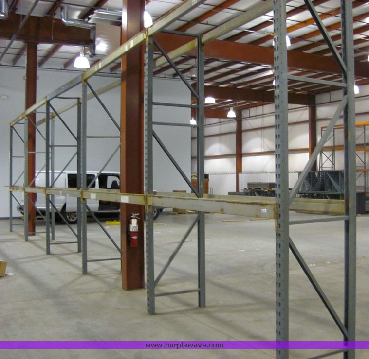 image for item 3193 Assorted pallet racking