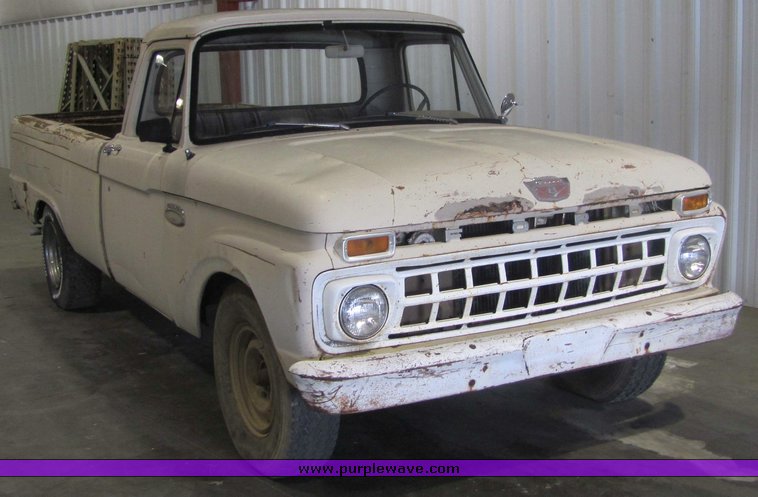 image for item 3196 1965 Ford F-250