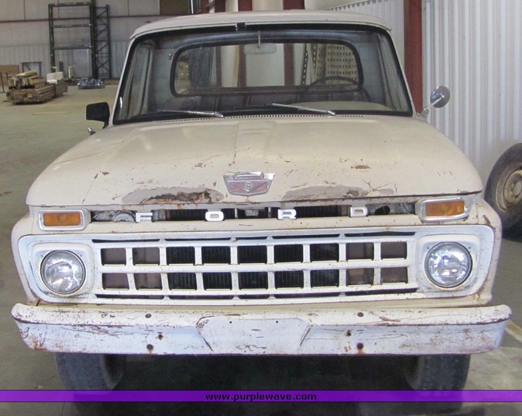 image for item 3196 1965 Ford F-250