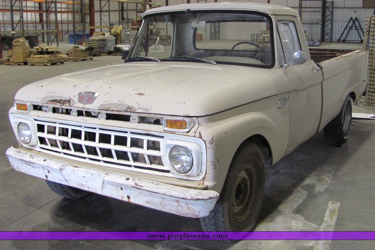 image for item 3196 1965 Ford F-250