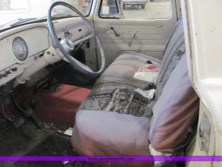 image for item 3196 1965 Ford F-250