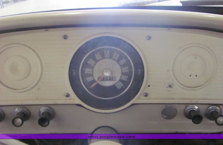 image for item 3196 1965 Ford F-250