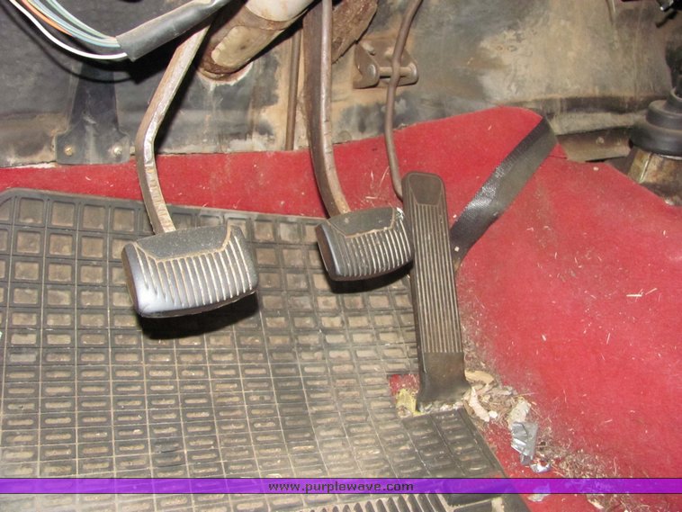 image for item 3196 1965 Ford F-250