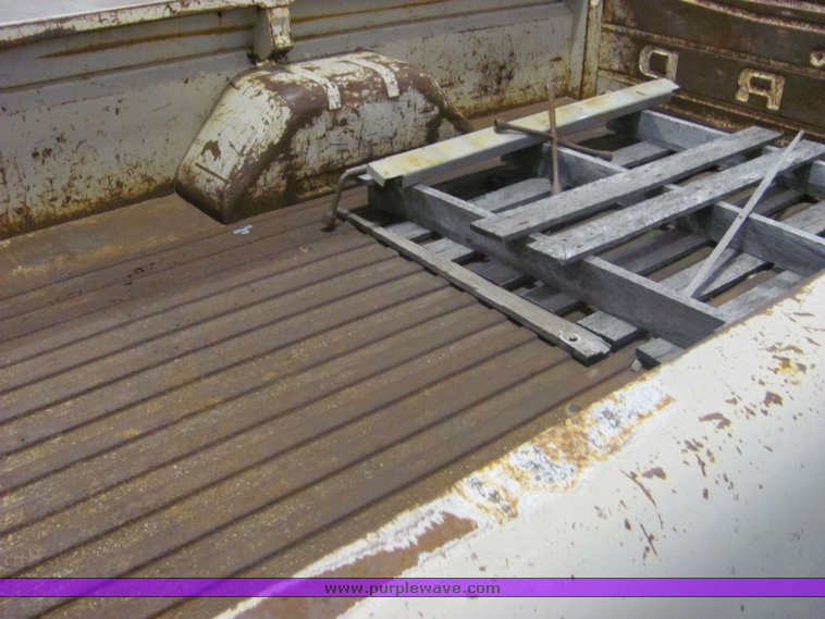 image for item 3196 1965 Ford F-250