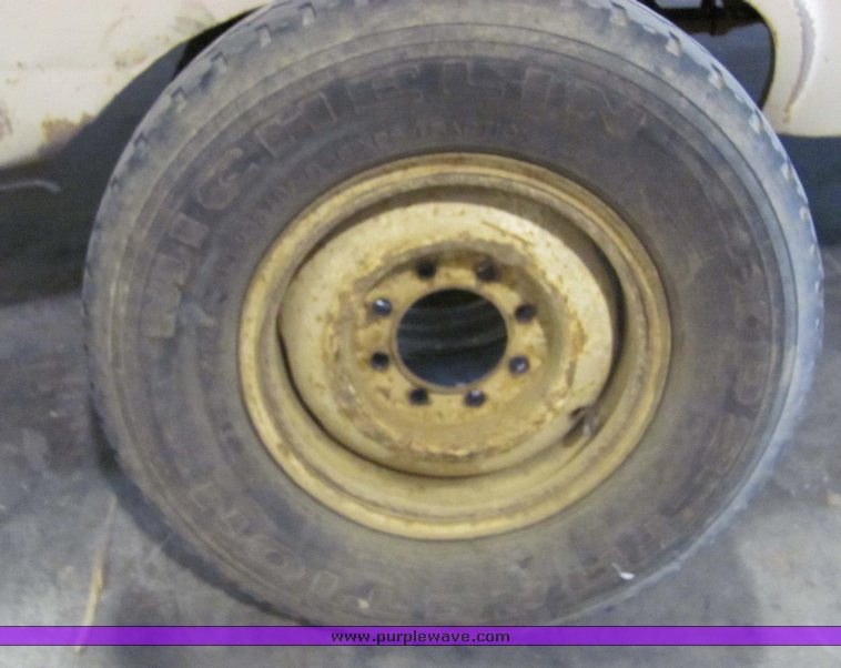 image for item 3196 1965 Ford F-250