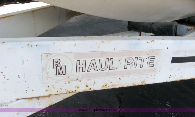 image for item 3749 1981 Webbcraft 2300 ski boat