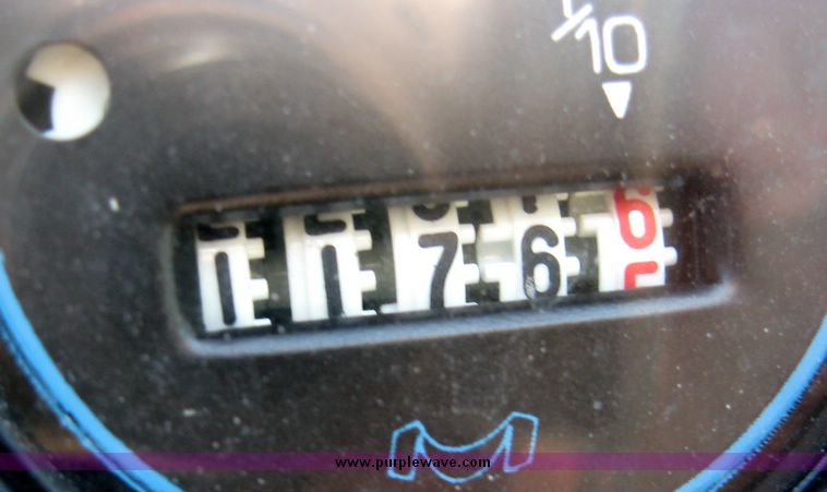 image for item 3749 1981 Webbcraft 2300 ski boat