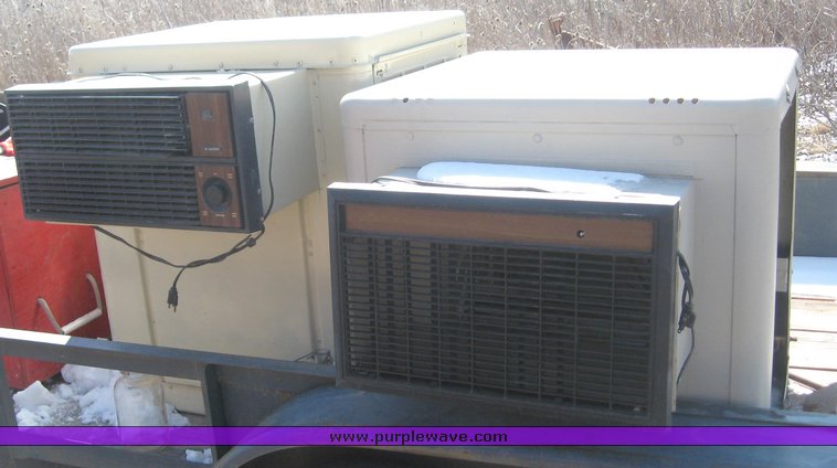 image for item 3916 (11) assorted water coolers