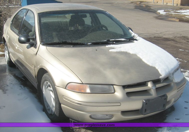image for item 3920 1998 Dodge Stratus ES