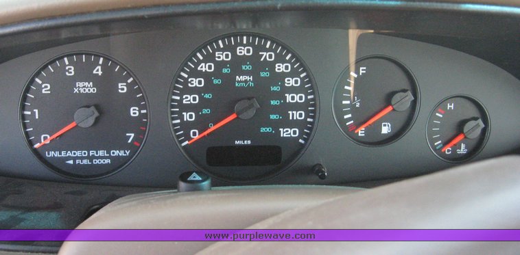 image for item 3920 1998 Dodge Stratus ES