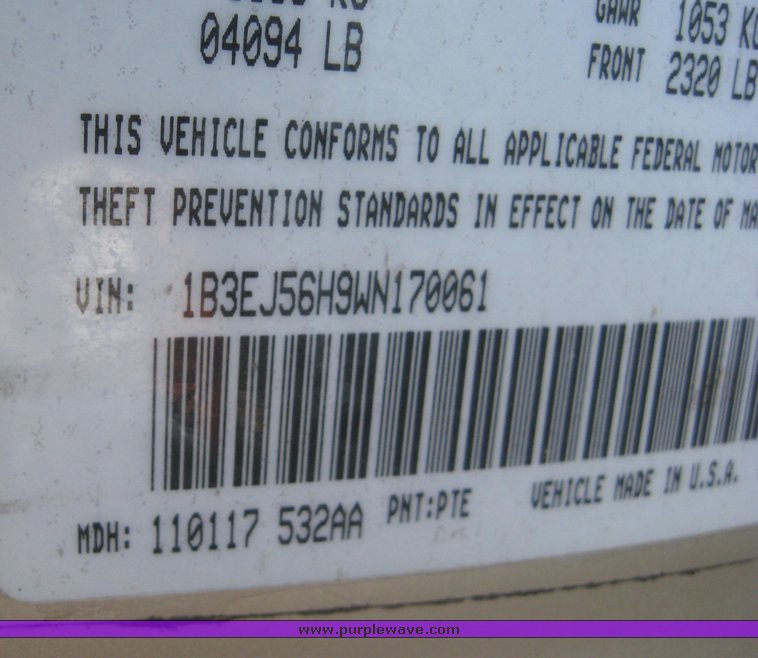 image for item 3920 1998 Dodge Stratus ES