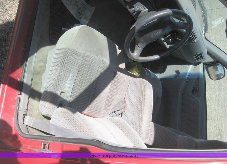 image for item 3926 1996 GMC Jimmy