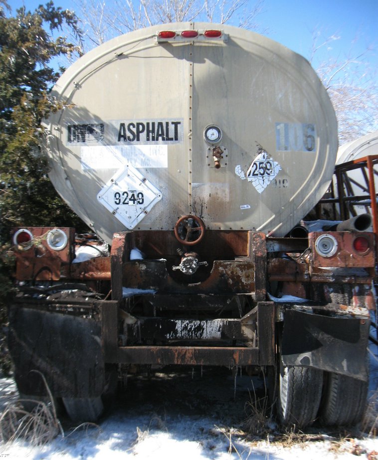 image for item 5311 1972 VIM tanker trailer