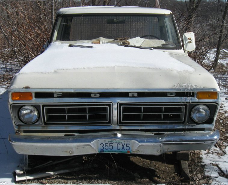 image for item 5312 1976 Ford flatbed pickup
