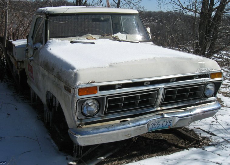 image for item 5312 1976 Ford flatbed pickup