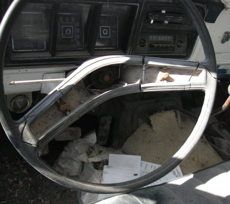 image for item 5312 1976 Ford flatbed pickup