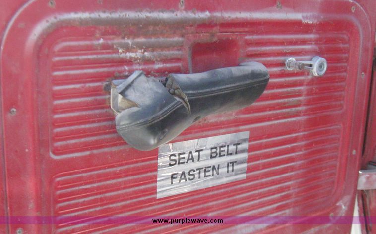 image for item 5313 1970 Ford 600 flatbed truck