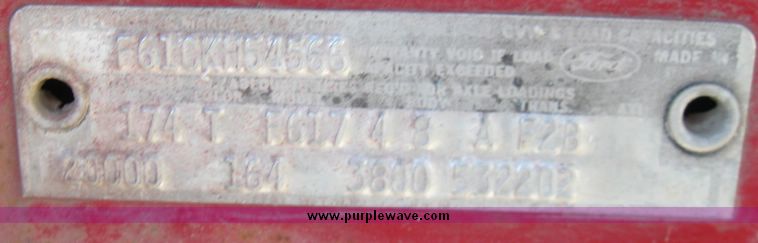 image for item 5313 1970 Ford 600 flatbed truck