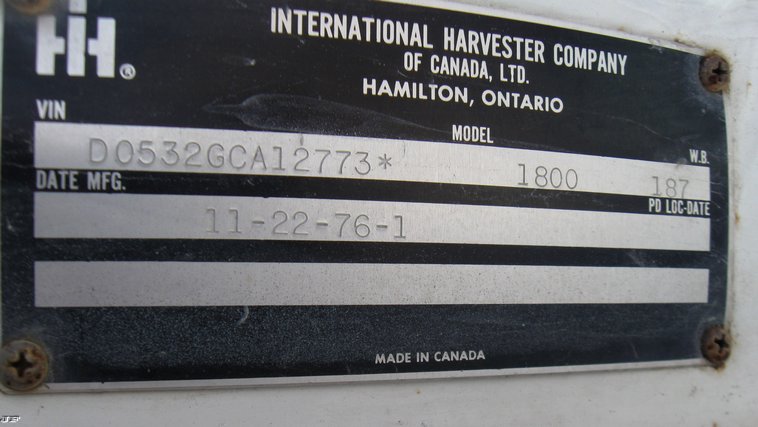 image for item 5314 1977 International Load Star 1800 water truck