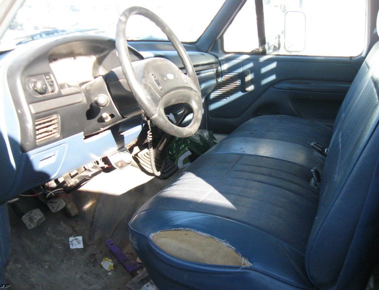 image for item 5316 1995 Ford F350 Super Duty flatbed pickup