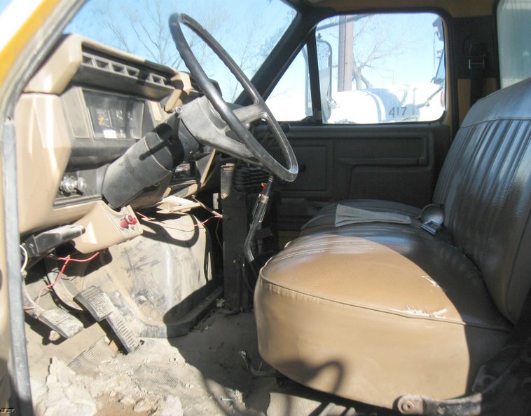 image for item 5317 1988 Ford F800F dump truck