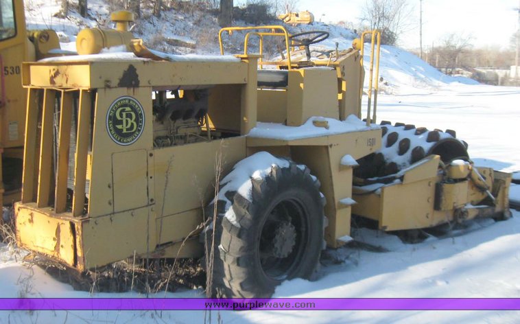 image for item 5437 Raygo vibratory compactor roller