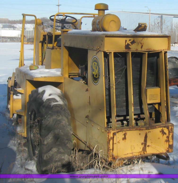 image for item 5437 Raygo vibratory compactor roller