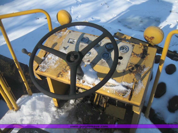 image for item 5437 Raygo vibratory compactor roller