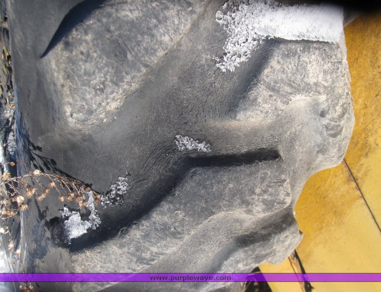 image for item 5437 Raygo vibratory compactor roller