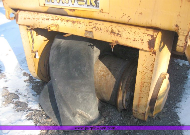 image for item 5438 Hyster C615B vibratory roller