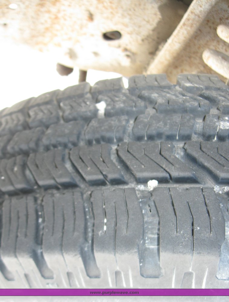 image for item 5439 1983 Ford F350 pickup