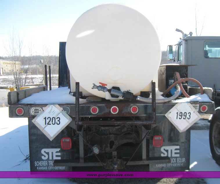 image for item 5440 1971 Chevrolet C/60 service truck