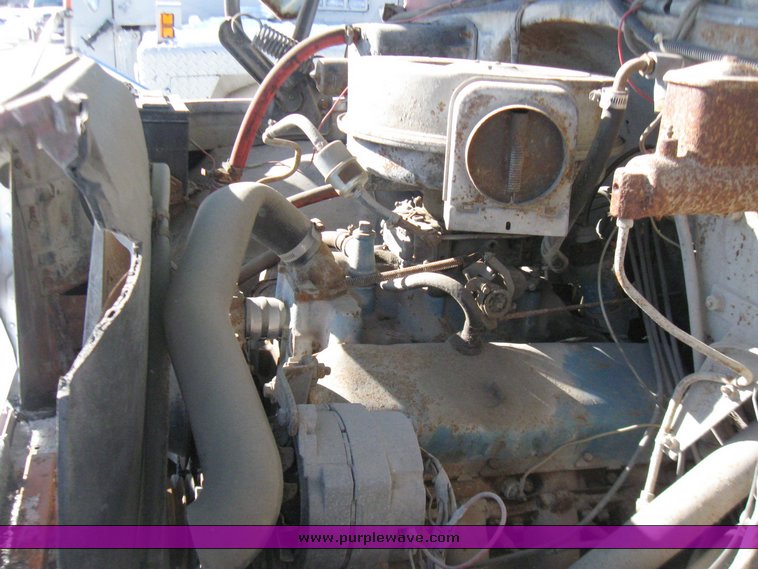 image for item 5440 1971 Chevrolet C/60 service truck