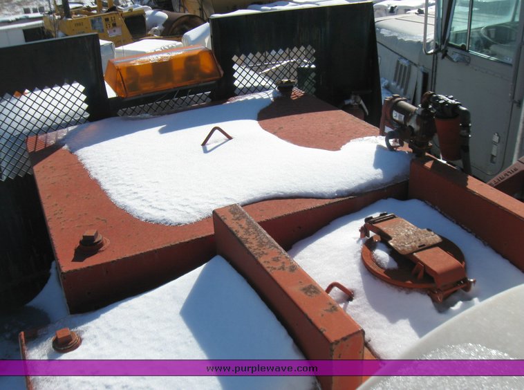 image for item 5440 1971 Chevrolet C/60 service truck