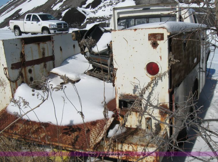 image for item 5445 1970 Ford F 350 pickup