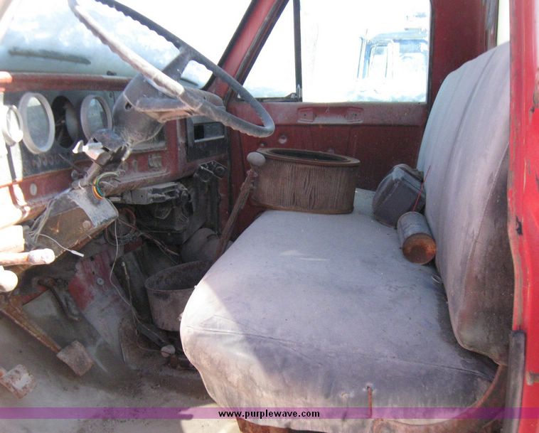 image for item 5447 1968 GMC water truck